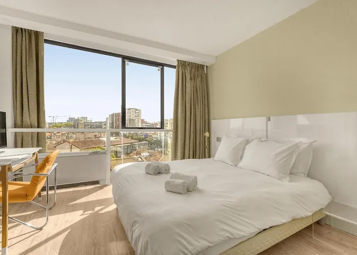 L'echappee Capitulaire - Belle Vue De *