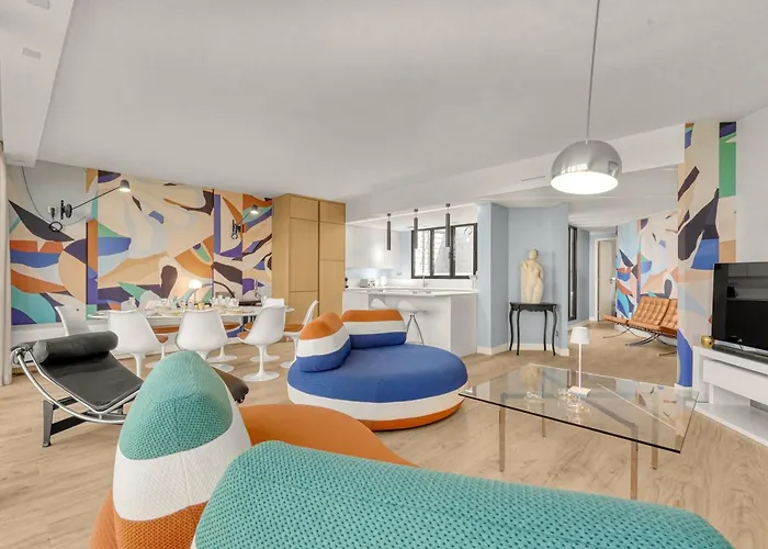 L'echappee Capitulaire - Belle Vue De *